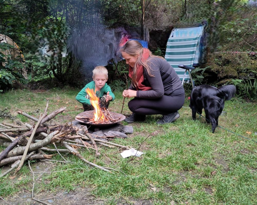 Vuur maken met Tygo in de Ardennen